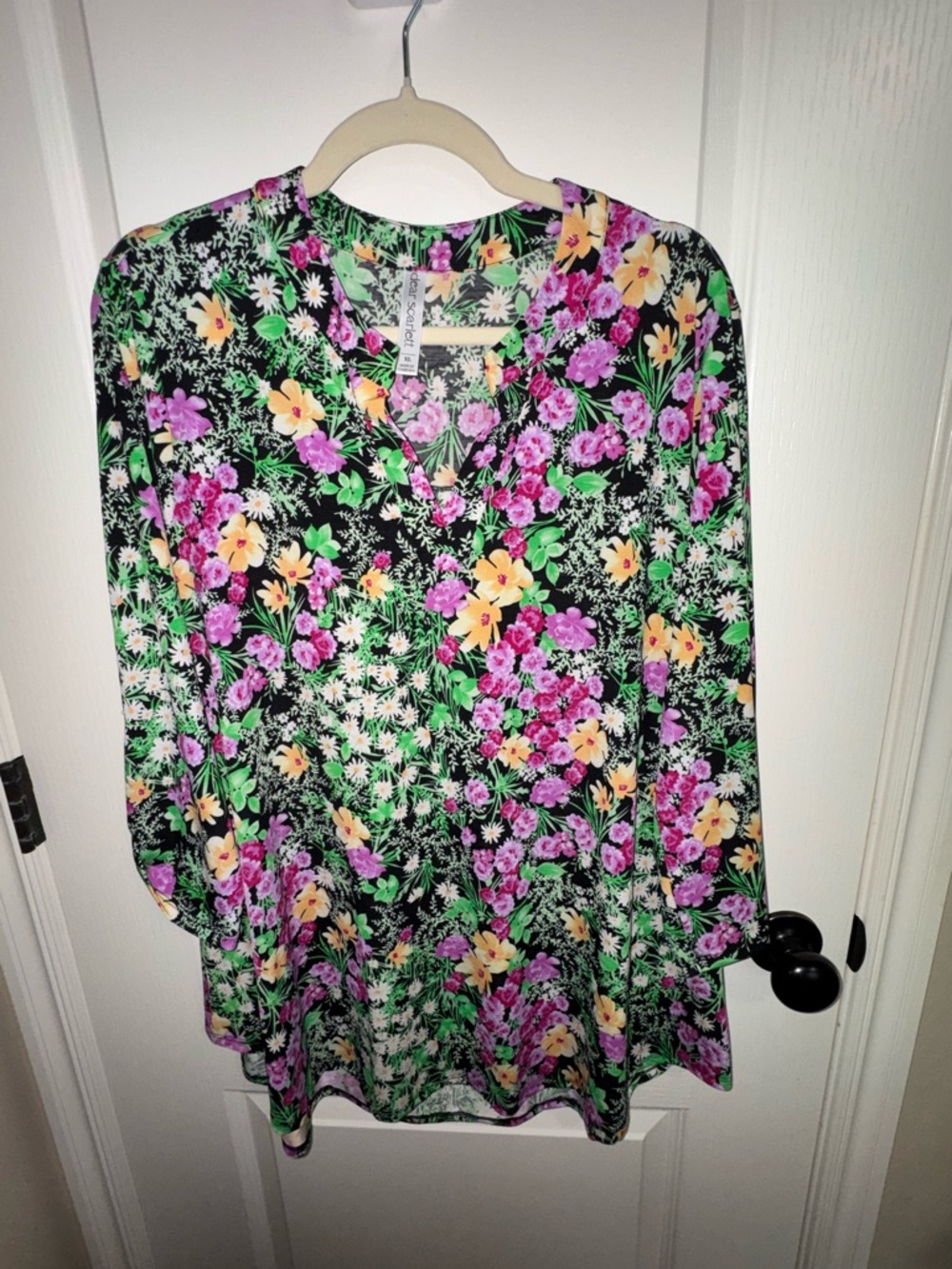 Dear Scarlett Floral Tunic - Size XL